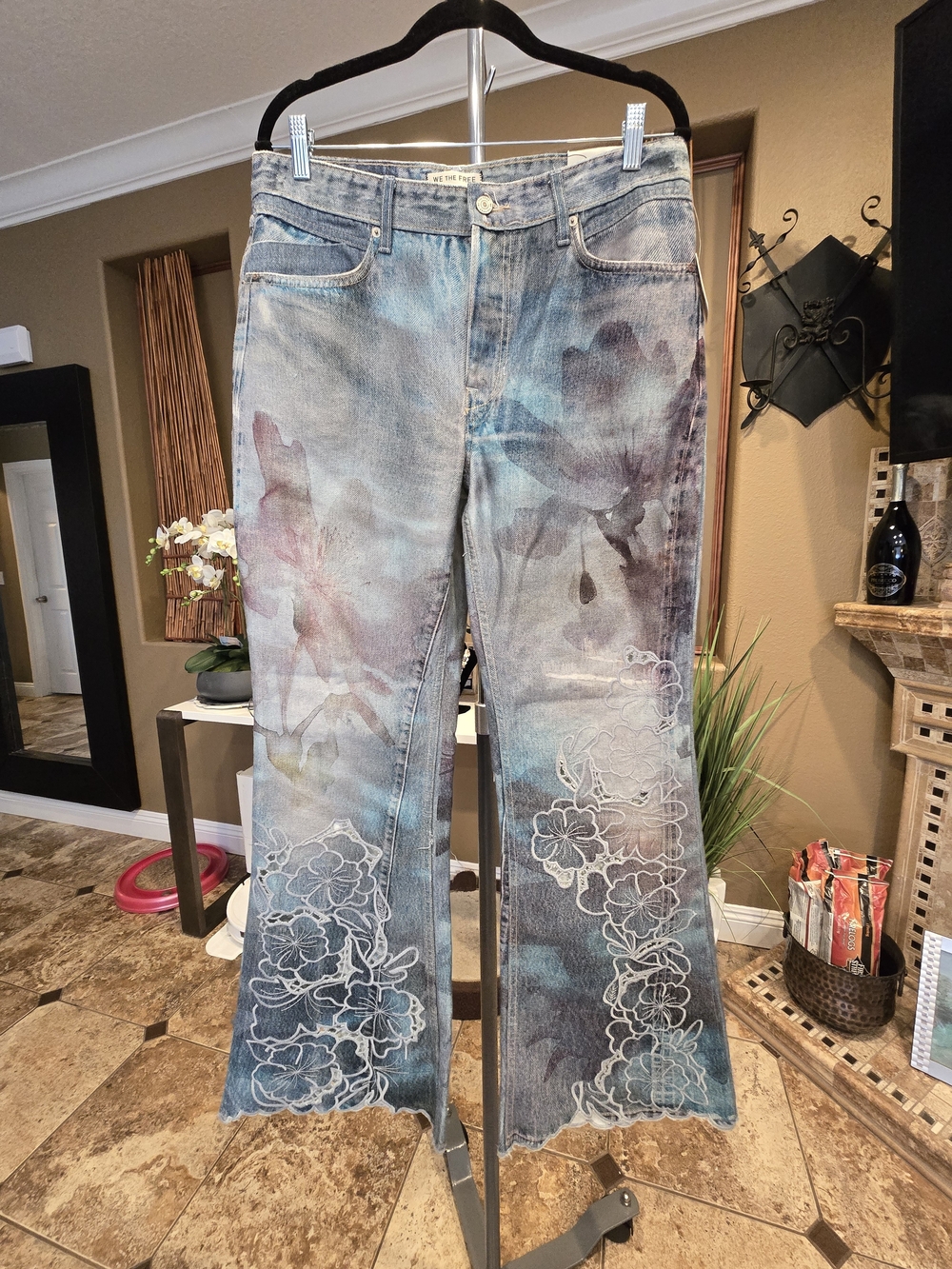 We The Free Floral West Coast Illusions Print Jeans - Picture 2 of 8